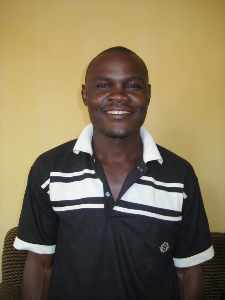 Ali Sentogo, Lehrer in Bombo